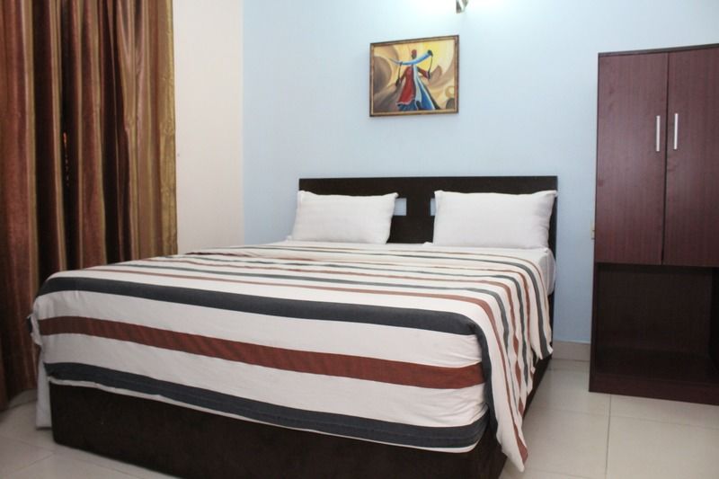 Bluespring Hotel Maryland Ngoại thất bức ảnh