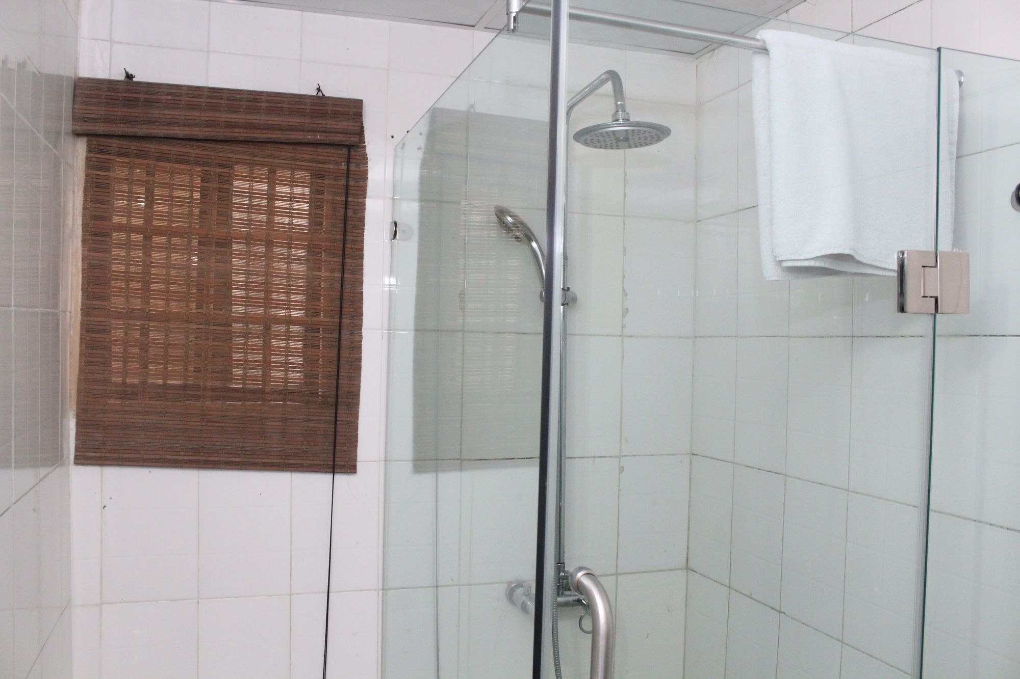 Bluespring Hotel Maryland Ngoại thất bức ảnh