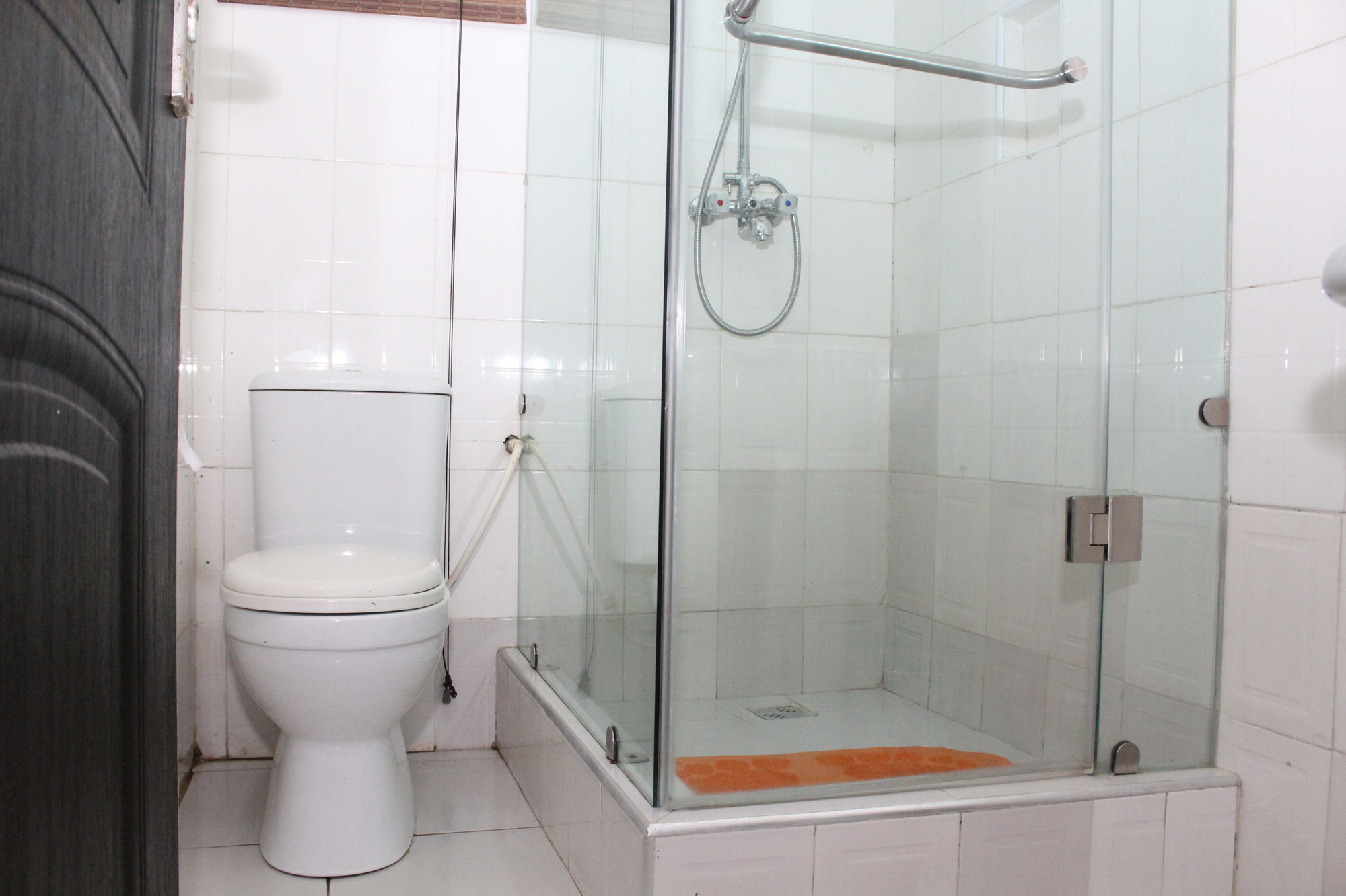 Bluespring Hotel Maryland Ngoại thất bức ảnh